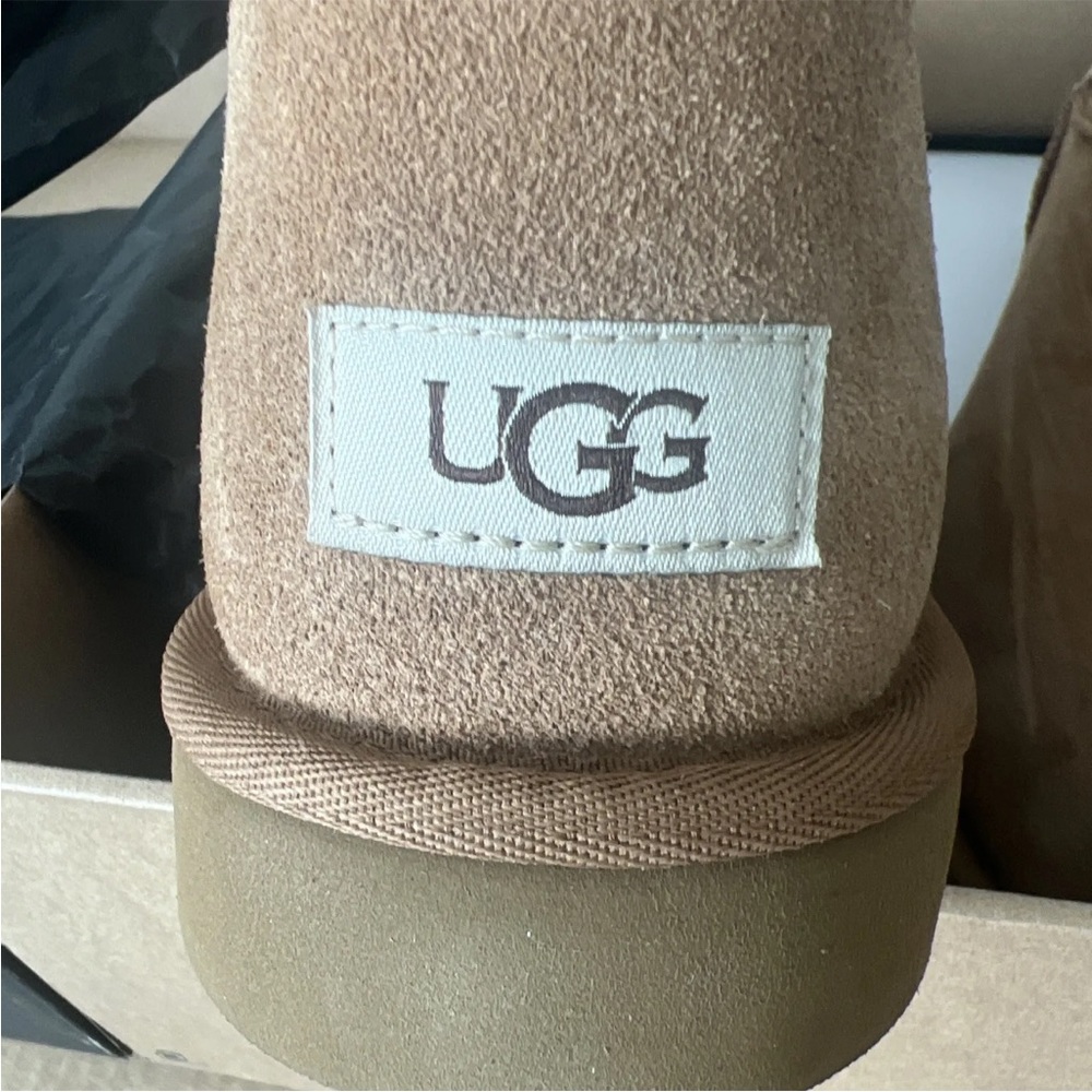 UGG Men's Classic Mini Boot Chestnut Suede Sheepskin Ankle Bootie Slip-On 16 - Picture 7 of 10